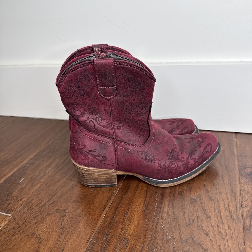 Roper Short Stuff Western Ankle Booties Women's 5 Boots Red Laser‎ Faux Leather